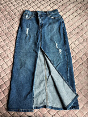 YbRANT Distressed Denim Maxi Skirt in Blue Size Small